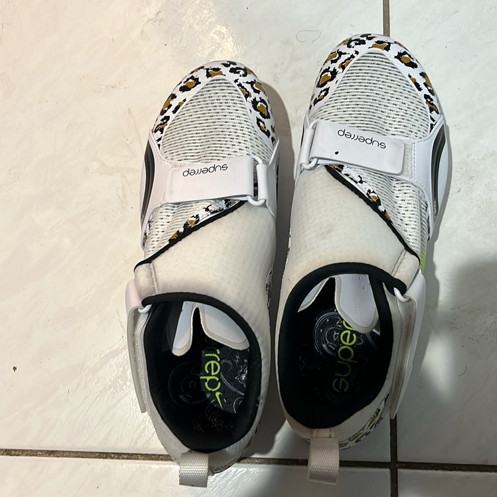 Spin shoes